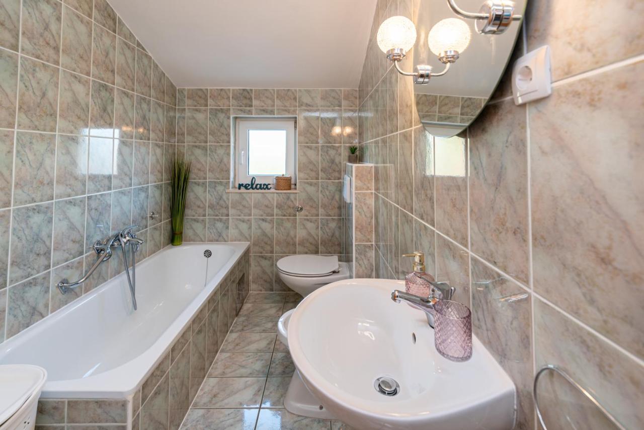 Magnolia Apartmani Vodice Luaran gambar