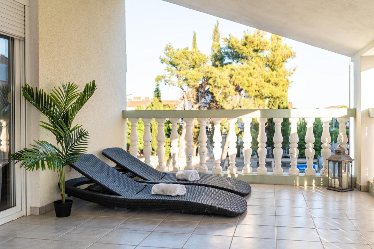 Magnolia Apartmani Vodice Luaran gambar