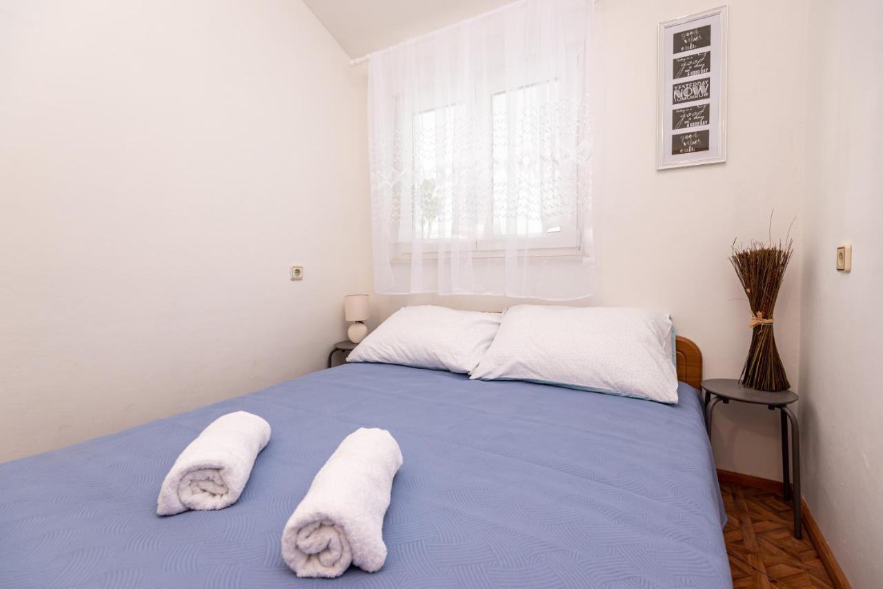 Magnolia Apartmani Vodice Luaran gambar
